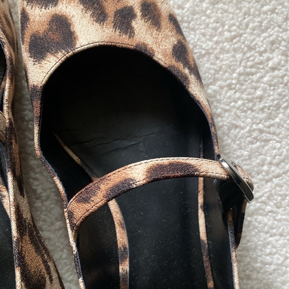 Reformation Melissa Mary Jane, color Leopard Crepe size 7-1/2 - Picture 5 of 7